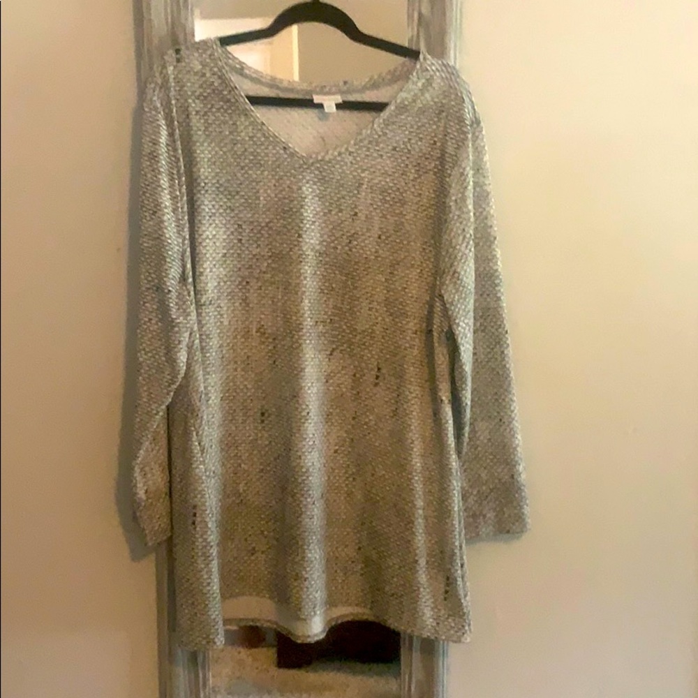 LulaRoe Elizabeth Tunic